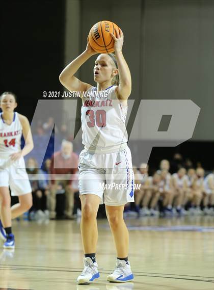 Thumbnail 2 in Melbourne vs. Salem (AAA 2A State Final) photogallery.
