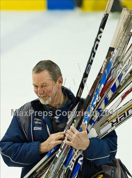 Thumbnail 2 in Needham vs St. John's Prep (MIAA Super 8 Round Robin) photogallery.