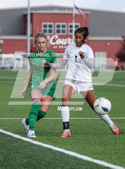 Thumbnail 1 in Bonneville vs Vallivue (IHSAA 4A State Playoff) photogallery.