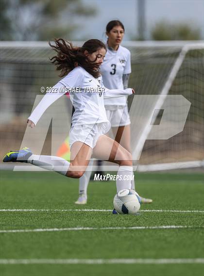 Thumbnail 3 in Bonneville vs Vallivue (IHSAA 4A State Playoff) photogallery.