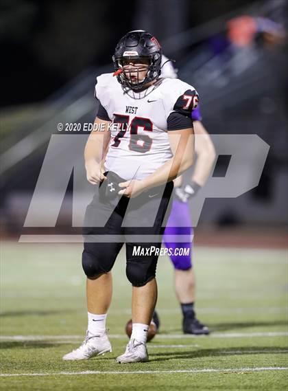Thumbnail 3 in West vs. Mount Vernon (UIL 3A Area Playoff) photogallery.