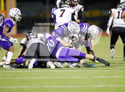 Thumbnail 2 in West vs. Mount Vernon (UIL 3A Area Playoff) photogallery.