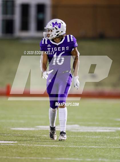 Thumbnail 1 in West vs. Mount Vernon (UIL 3A Area Playoff) photogallery.
