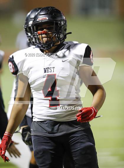Thumbnail 1 in West vs. Mount Vernon (UIL 3A Area Playoff) photogallery.