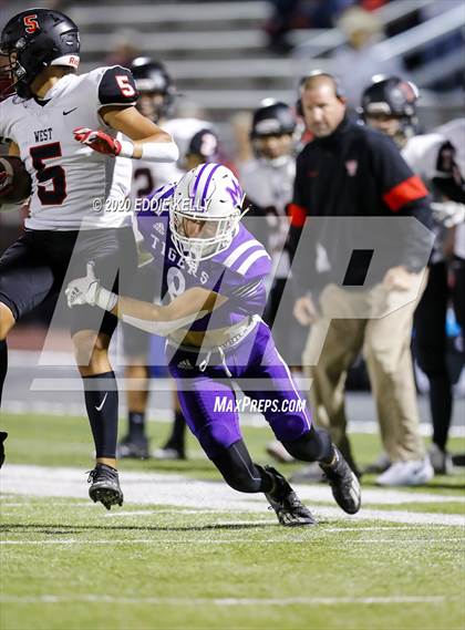 Thumbnail 1 in West vs. Mount Vernon (UIL 3A Area Playoff) photogallery.