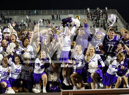 Thumbnail 2 in West vs. Mount Vernon (UIL 3A Area Playoff) photogallery.