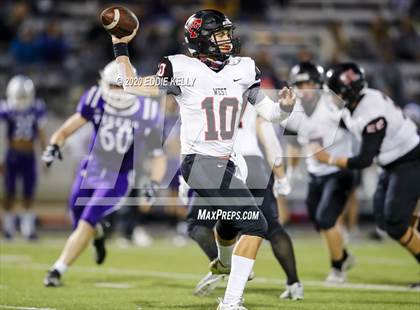 Thumbnail 2 in West vs. Mount Vernon (UIL 3A Area Playoff) photogallery.
