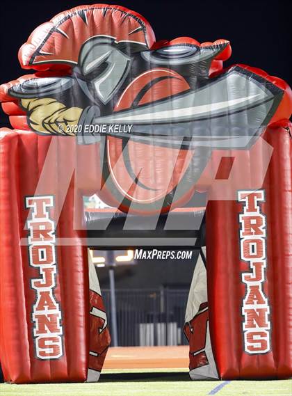 Thumbnail 3 in West vs. Mount Vernon (UIL 3A Area Playoff) photogallery.