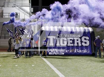 Thumbnail 1 in West vs. Mount Vernon (UIL 3A Area Playoff) photogallery.