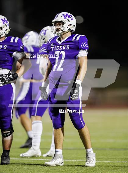 Thumbnail 2 in West vs. Mount Vernon (UIL 3A Area Playoff) photogallery.