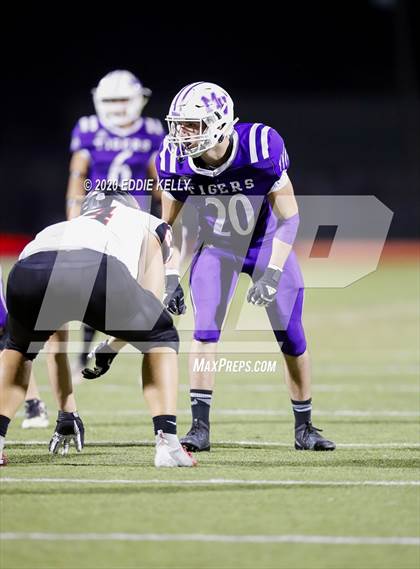 Thumbnail 3 in West vs. Mount Vernon (UIL 3A Area Playoff) photogallery.