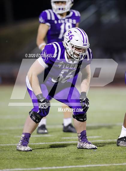 Thumbnail 3 in West vs. Mount Vernon (UIL 3A Area Playoff) photogallery.