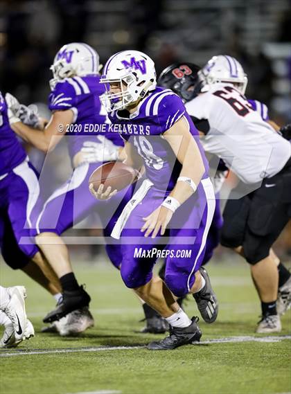 Thumbnail 3 in West vs. Mount Vernon (UIL 3A Area Playoff) photogallery.
