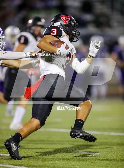 Thumbnail 1 in West vs. Mount Vernon (UIL 3A Area Playoff) photogallery.
