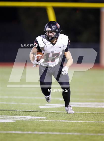 Thumbnail 3 in West vs. Mount Vernon (UIL 3A Area Playoff) photogallery.