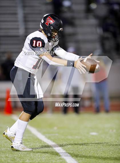 Thumbnail 2 in West vs. Mount Vernon (UIL 3A Area Playoff) photogallery.