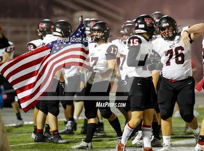 Thumbnail 3 in West vs. Mount Vernon (UIL 3A Area Playoff) photogallery.