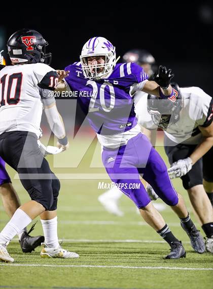 Thumbnail 3 in West vs. Mount Vernon (UIL 3A Area Playoff) photogallery.