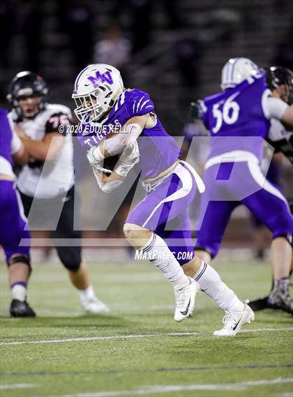 Thumbnail 1 in West vs. Mount Vernon (UIL 3A Area Playoff) photogallery.