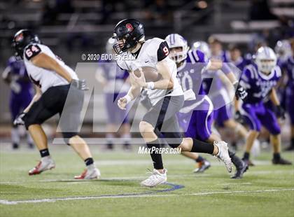 Thumbnail 3 in West vs. Mount Vernon (UIL 3A Area Playoff) photogallery.