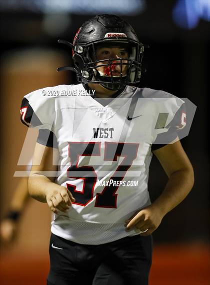 Thumbnail 2 in West vs. Mount Vernon (UIL 3A Area Playoff) photogallery.