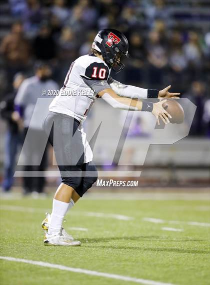 Thumbnail 1 in West vs. Mount Vernon (UIL 3A Area Playoff) photogallery.