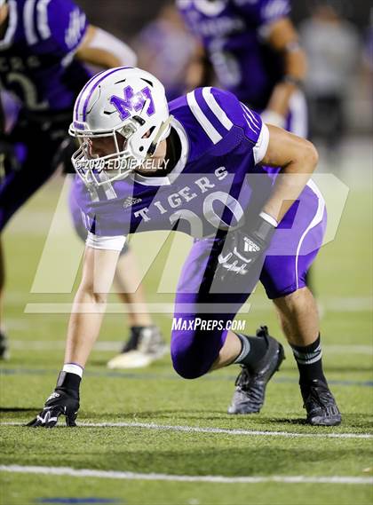 Thumbnail 3 in West vs. Mount Vernon (UIL 3A Area Playoff) photogallery.