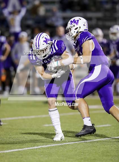 Thumbnail 3 in West vs. Mount Vernon (UIL 3A Area Playoff) photogallery.