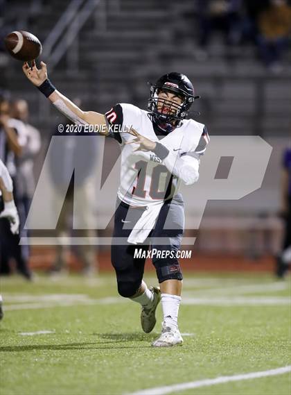 Thumbnail 1 in West vs. Mount Vernon (UIL 3A Area Playoff) photogallery.