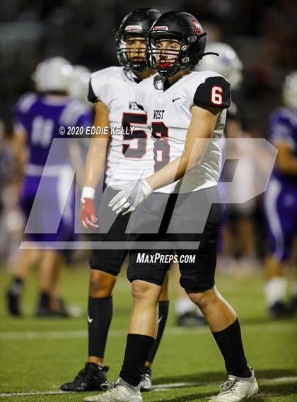 Thumbnail 1 in West vs. Mount Vernon (UIL 3A Area Playoff) photogallery.