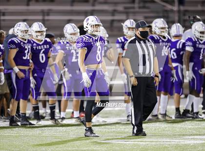 Thumbnail 2 in West vs. Mount Vernon (UIL 3A Area Playoff) photogallery.