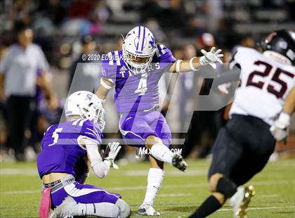 Thumbnail 2 in West vs. Mount Vernon (UIL 3A Area Playoff) photogallery.