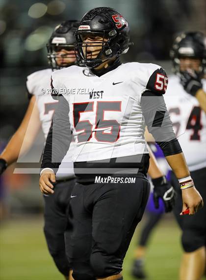 Thumbnail 3 in West vs. Mount Vernon (UIL 3A Area Playoff) photogallery.