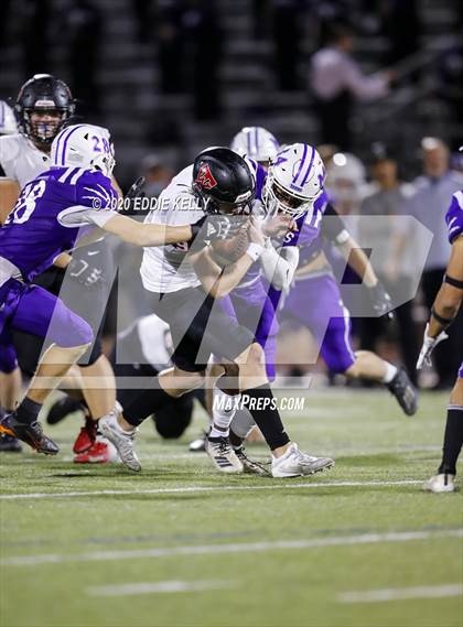Thumbnail 2 in West vs. Mount Vernon (UIL 3A Area Playoff) photogallery.