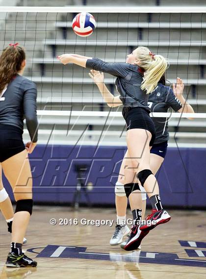 Thumbnail 3 in Liberty @ Flower Mound photogallery.