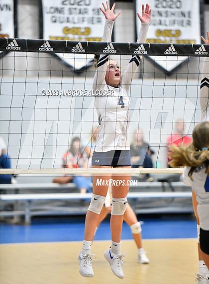 Thumbnail 3 in Episcopal vs. Concordia Lutheran (Houston Open Tournament) photogallery.