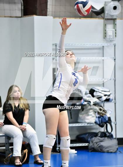 Thumbnail 3 in Episcopal vs. Concordia Lutheran (Houston Open Tournament) photogallery.