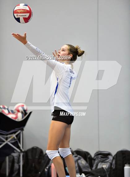Thumbnail 2 in Episcopal vs. Concordia Lutheran (Houston Open Tournament) photogallery.