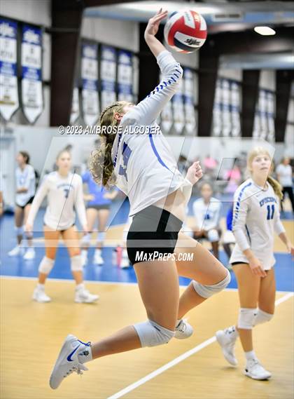 Thumbnail 2 in Episcopal vs. Concordia Lutheran (Houston Open Tournament) photogallery.