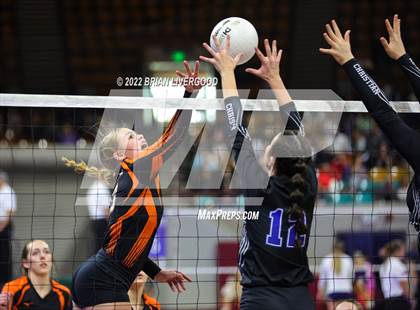 Thumbnail 3 in Resurrection Christian vs. Lamar (CHSAA 3A State Championships Semifinal) photogallery.