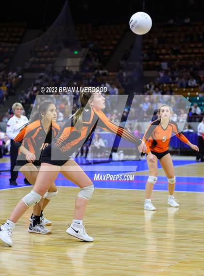 Thumbnail 3 in Resurrection Christian vs. Lamar (CHSAA 3A State Championships Semifinal) photogallery.