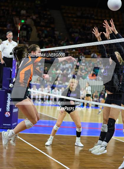 Thumbnail 2 in Resurrection Christian vs. Lamar (CHSAA 3A State Championships Semifinal) photogallery.