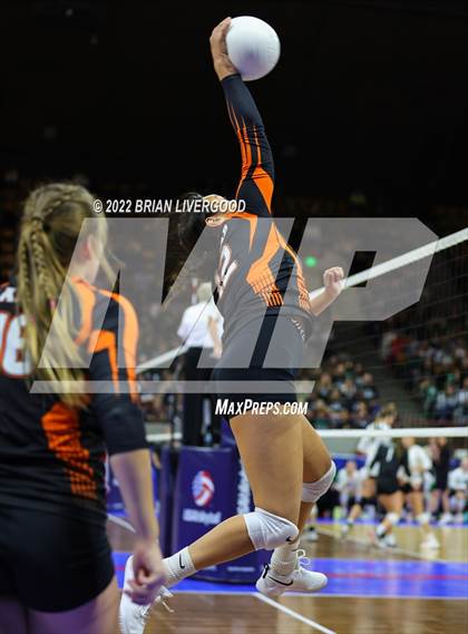Thumbnail 2 in Resurrection Christian vs. Lamar (CHSAA 3A State Championships Semifinal) photogallery.