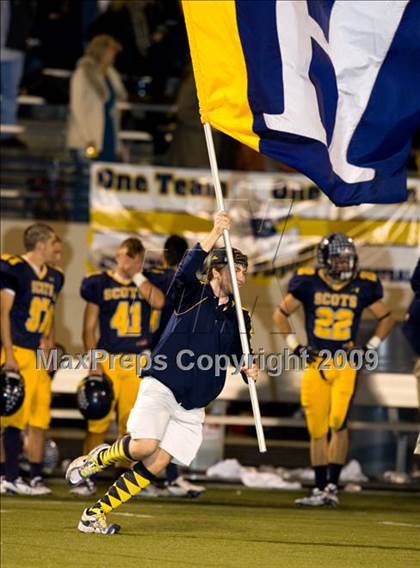 Thumbnail 3 in McKinney vs. Highland Park (Texas 4A D1 Bi-District Playoffs) photogallery.