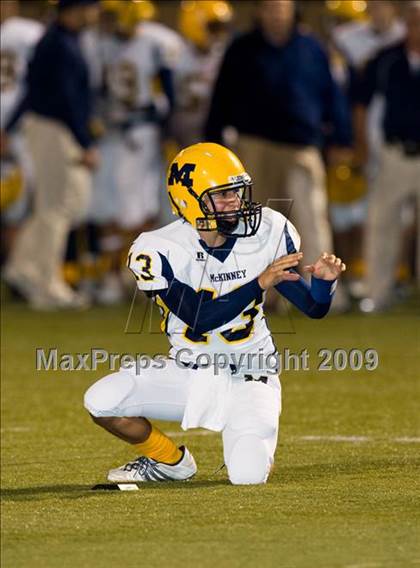 Thumbnail 2 in McKinney vs. Highland Park (Texas 4A D1 Bi-District Playoffs) photogallery.