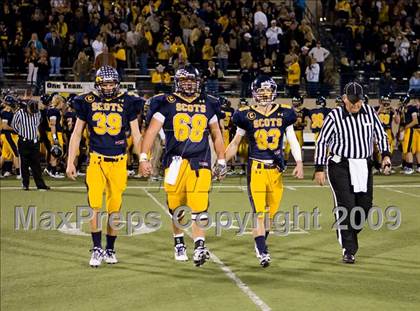 Thumbnail 2 in McKinney vs. Highland Park (Texas 4A D1 Bi-District Playoffs) photogallery.