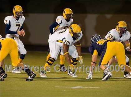 Thumbnail 1 in McKinney vs. Highland Park (Texas 4A D1 Bi-District Playoffs) photogallery.