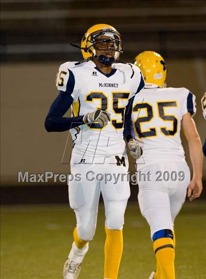 Thumbnail 1 in McKinney vs. Highland Park (Texas 4A D1 Bi-District Playoffs) photogallery.