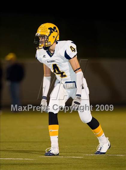 Thumbnail 3 in McKinney vs. Highland Park (Texas 4A D1 Bi-District Playoffs) photogallery.