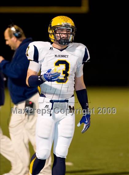 Thumbnail 2 in McKinney vs. Highland Park (Texas 4A D1 Bi-District Playoffs) photogallery.